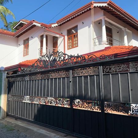 Ceylon Glory Hostel Negombo Eksteriør bilde