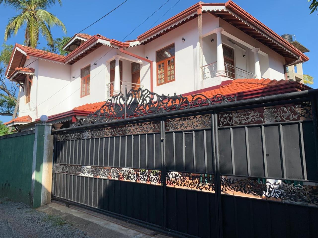 Ceylon Glory Hostel Negombo Eksteriør bilde